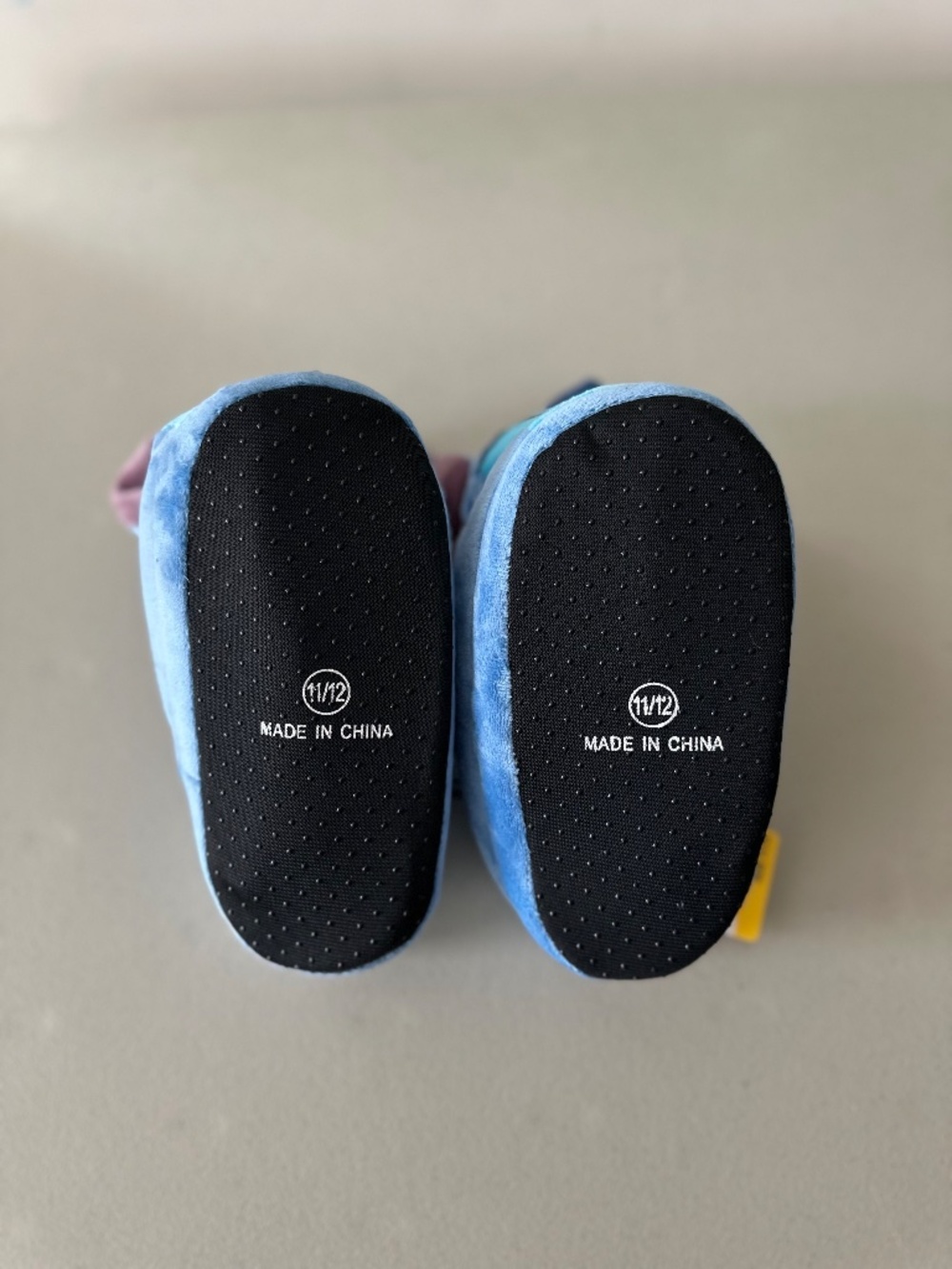 Disney STITCH Bundle Plush Stitch and Stitch Slippers Kids 11/12 - Picture 6 of 6